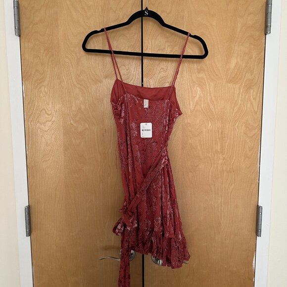 NWT Free People Intimately Oliva Rose Velvet Wrap Dress - Women's Small - Picture 3 of 7